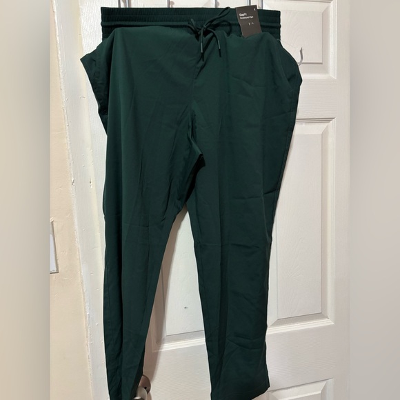 GapFit High Rise Drawstring Pants - Picture 2 of 4